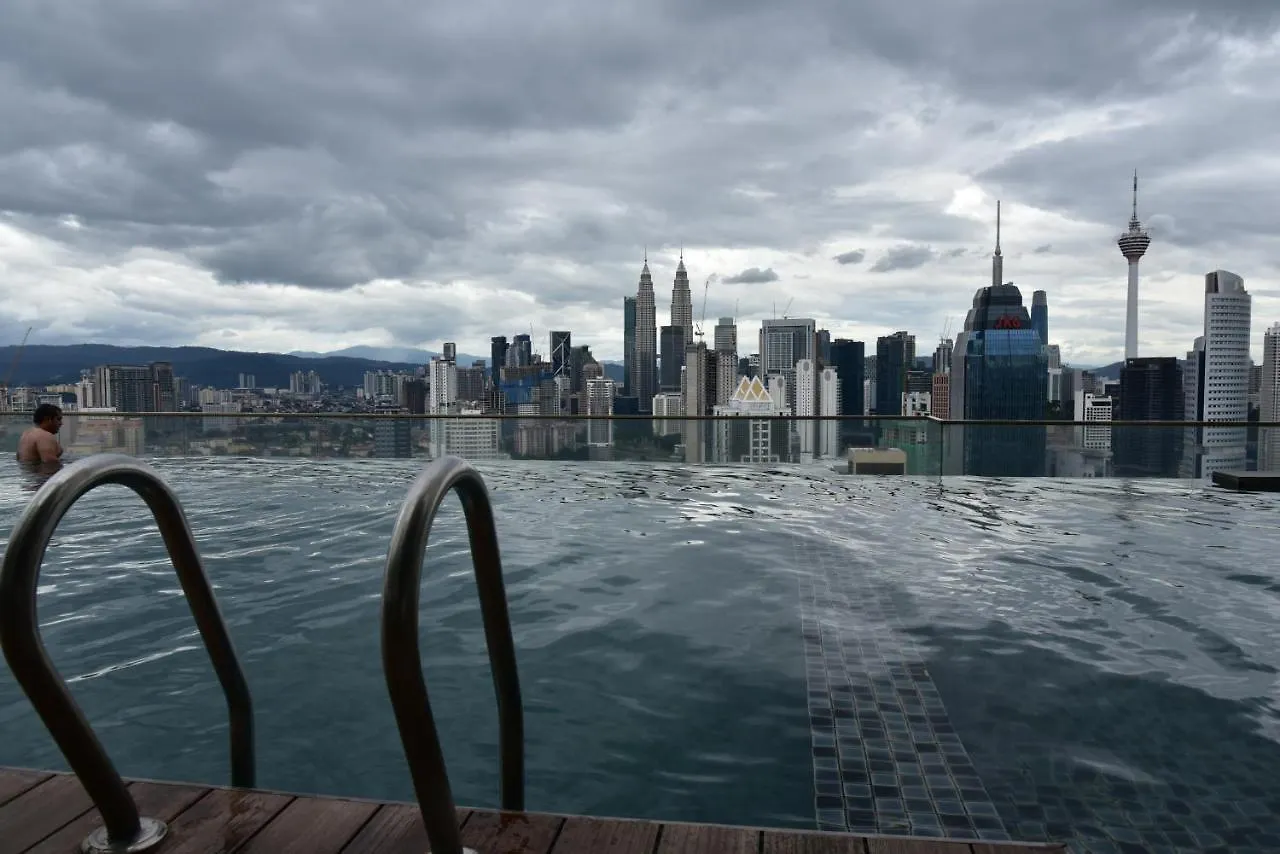 Wonderful Klcc View At Regalia Suites Kuala Lumpur Apartament