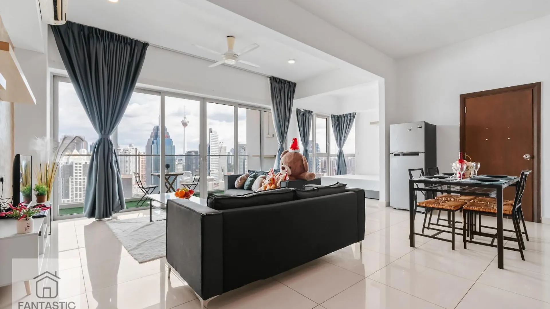 Wonderful Klcc View At Regalia Suites Kuala Lumpur Apartament